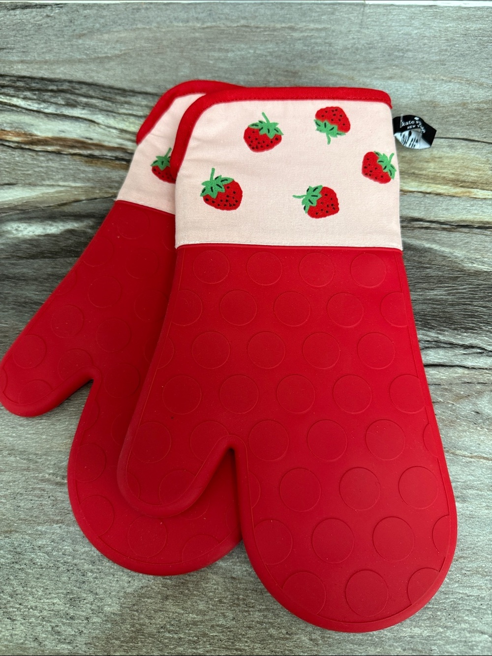 Kaye Spade ♠️ Oven Mitts